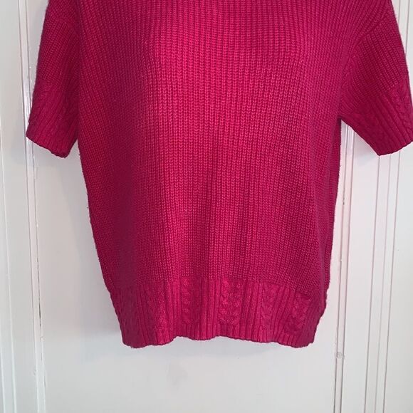 Vtg 80s fuchsia pink short sleeved sweater - Picture 3 of 6